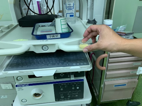 １、内視鏡モニター架台ハンドル